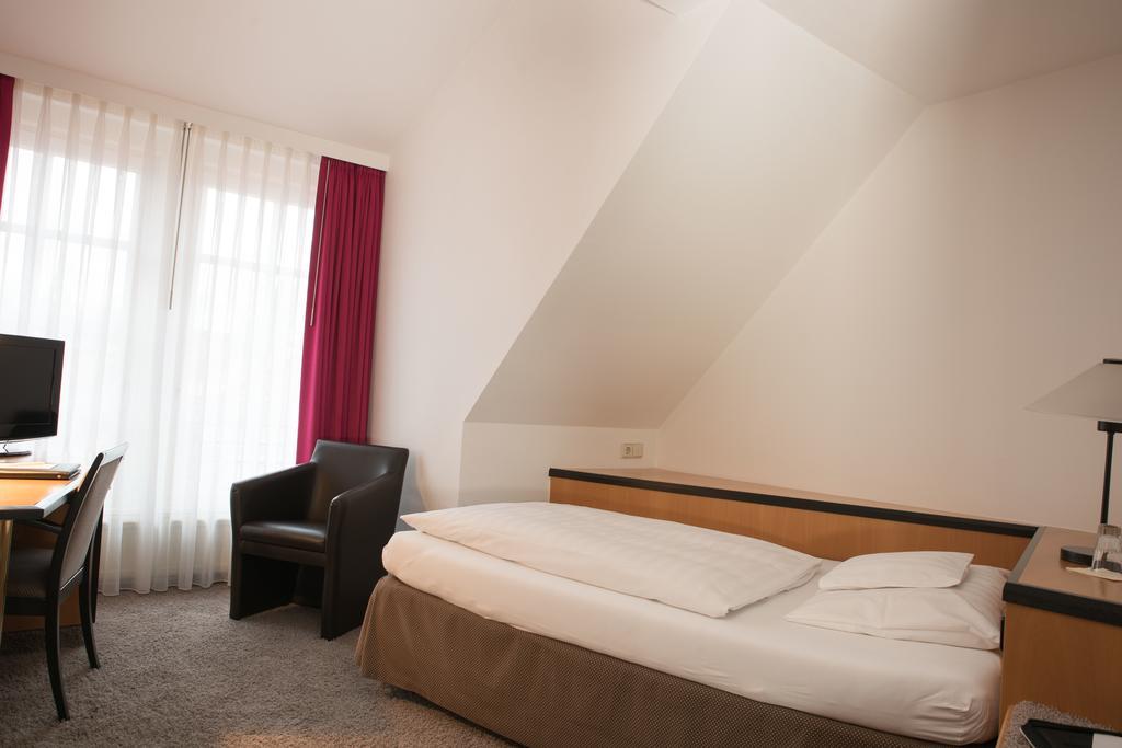 נורטהיים Hotel Schere מראה חיצוני תמונה
