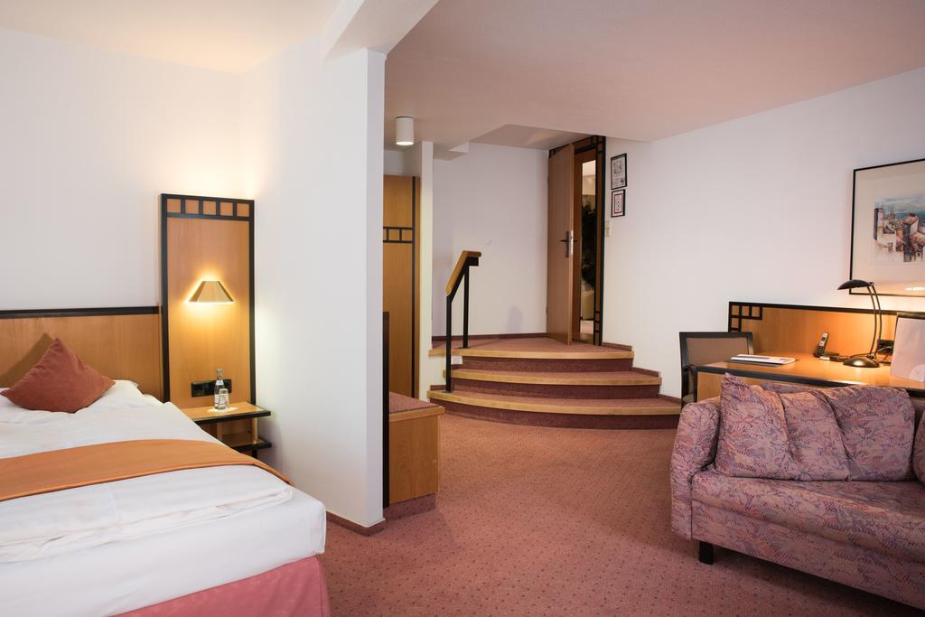 נורטהיים Hotel Schere מראה חיצוני תמונה